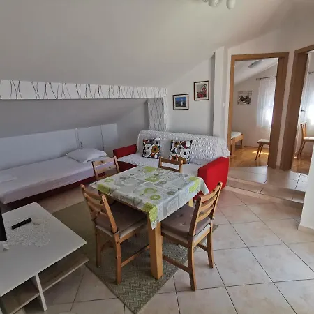 Apartment Clara Kvarner *