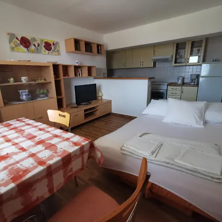 Clara Kvarner Apartment Novi Vinodolski
