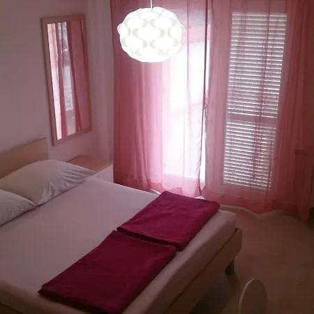 Clara Kvarner Novi Vinodolski